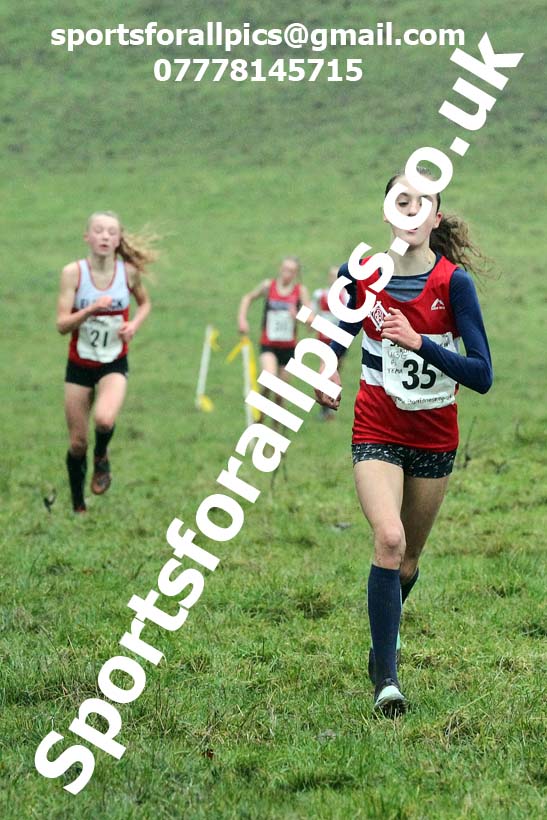 Girls under-13s, NECAA Junior Cross Country Relays, Thornley Farm, Peterlee, Saturday, December 12th. Photo: David T. Hewitson/Sports for All Pics